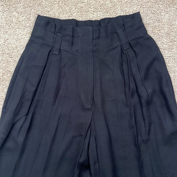 A.L.C. High Waisted Paperbag Wide Leg Cropped Classic Black Pants Size 2 - Picture 2 of 8